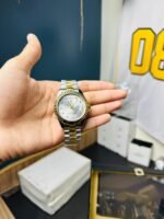 Rolex Oyster Perpetual Luxury Chain Watch - Image 3