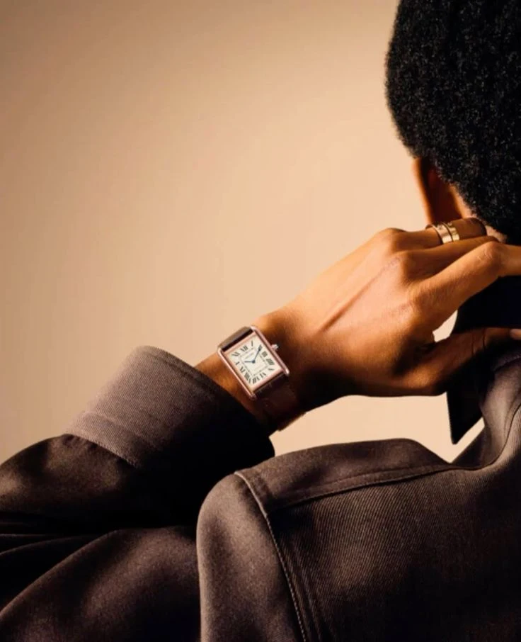 Universe Point Square Chrono Close Up